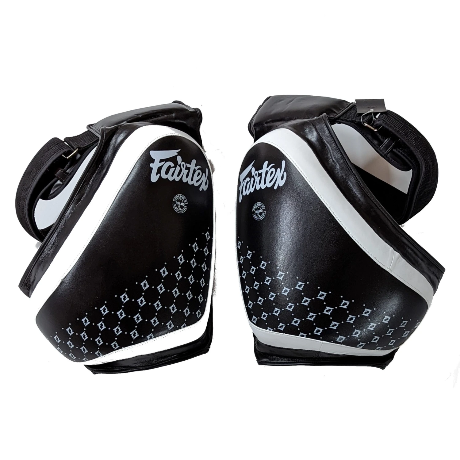 Fairtex Compact Thigh Trainer Kick Pads TP4 2 Fairtex Compact Thigh Trainer Kick Pads TP4 - Image 2