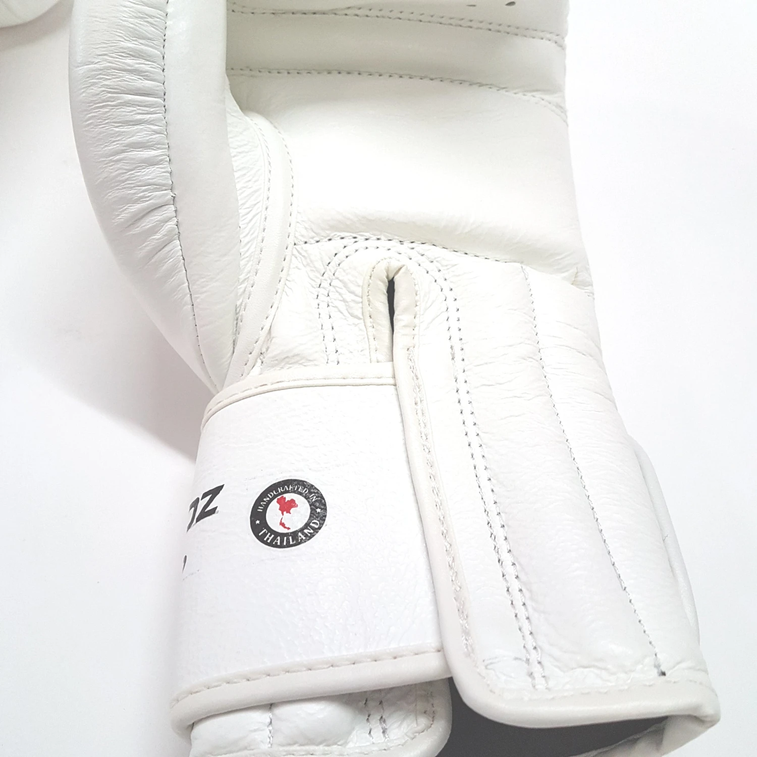 Windy BGP Muay Thai Boxing Gloves White 3 Windy BGP Muay Thai Boxing Gloves White - Image 3